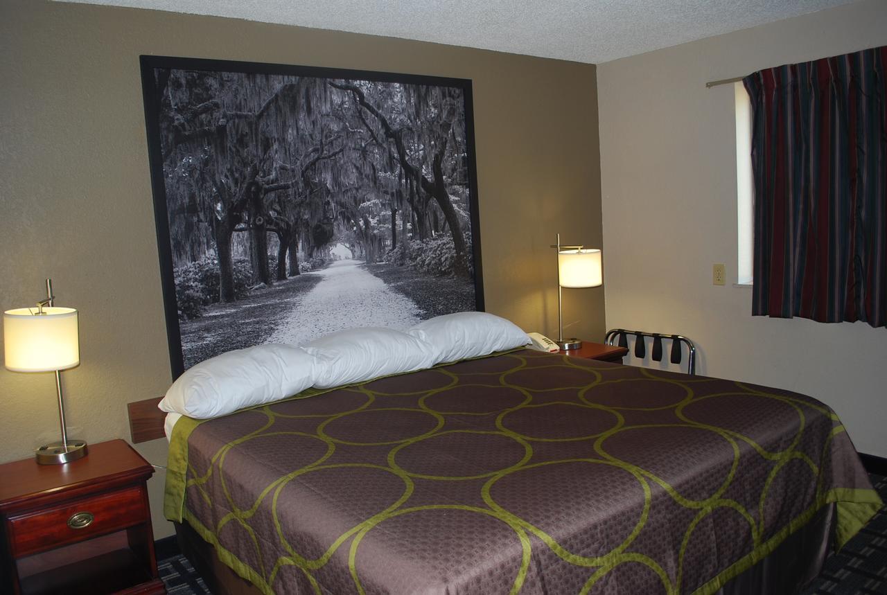 Super 8 By Wyndham Warner Robins Motell Exteriör bild